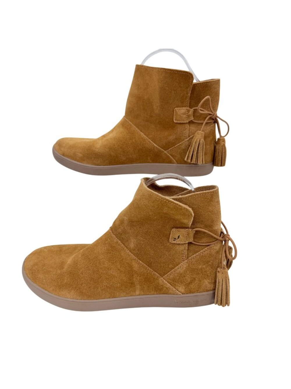 KOOLABURRA BY UGG SKYLLER SUEDE TAN ANKLE BOOTS W/ TASSELS - 9